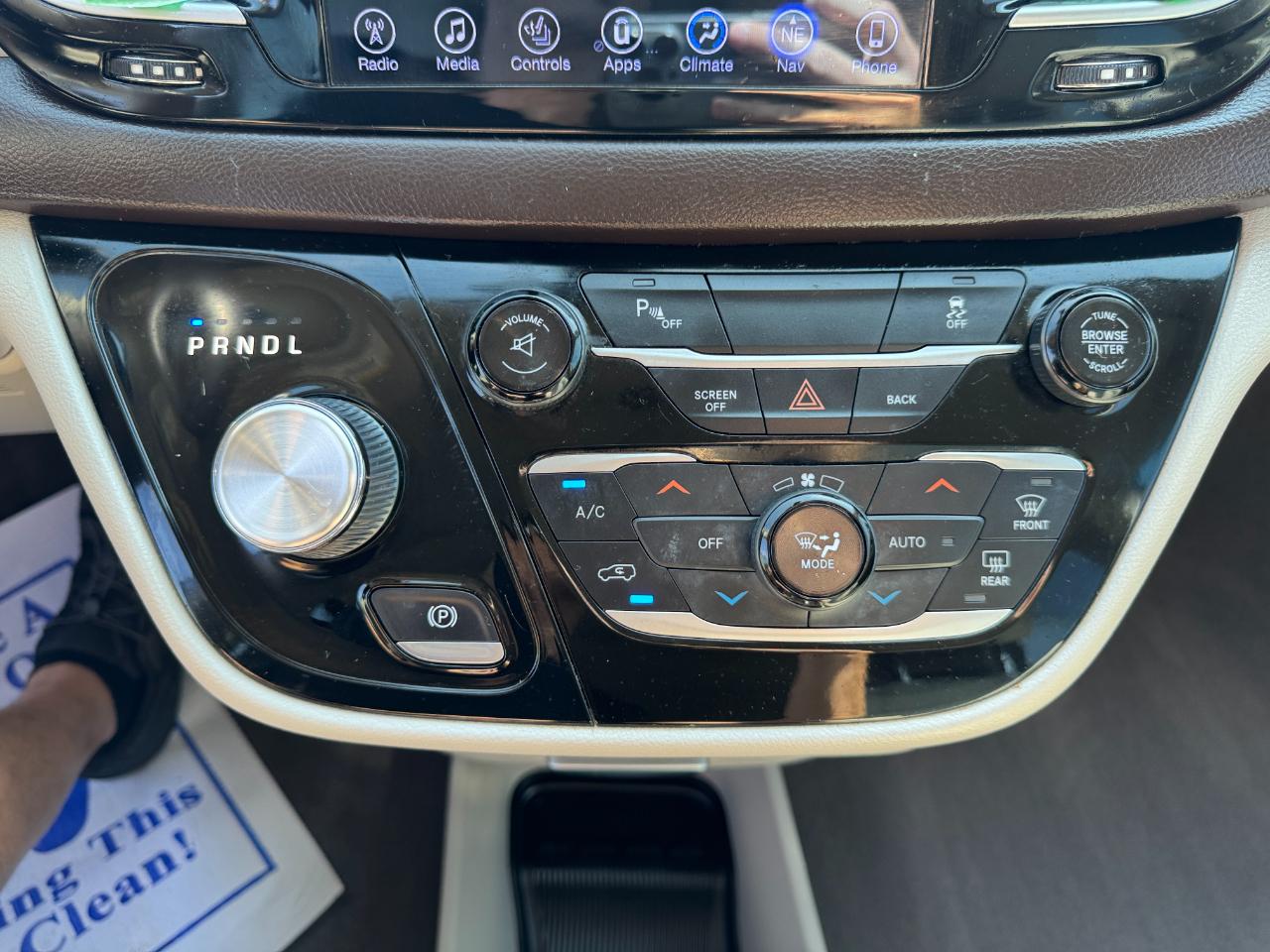 Chrysler Pacifica Touring-L Plus 2017