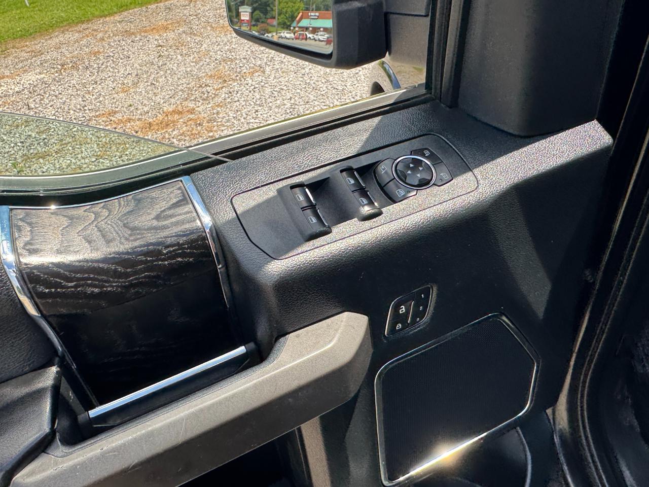 Ford F-150 Platinum SuperCrew 6.5-ft. Bed 4WD 2020