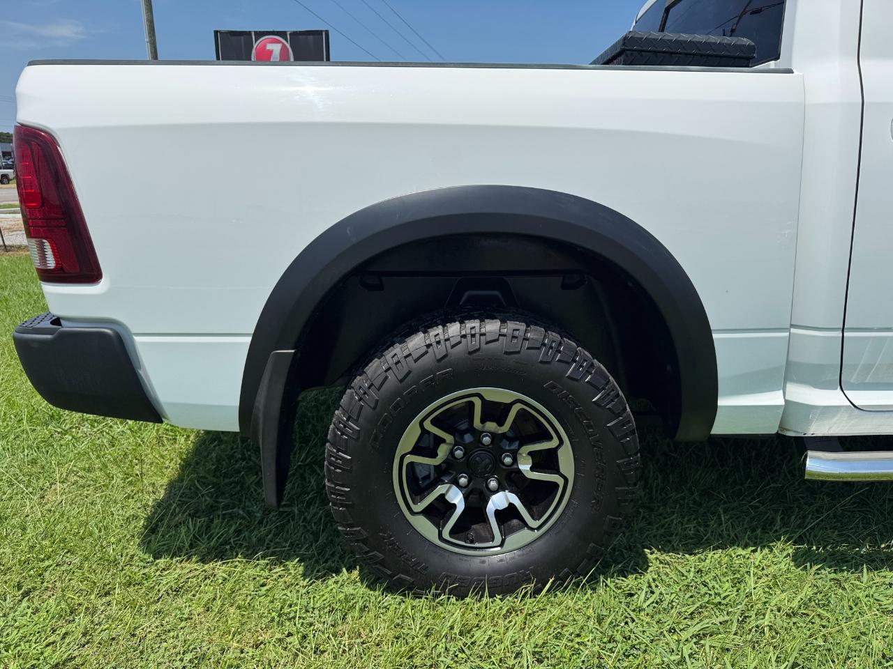 RAM 1500 Rebel Crew Cab SWB 4WD 2017