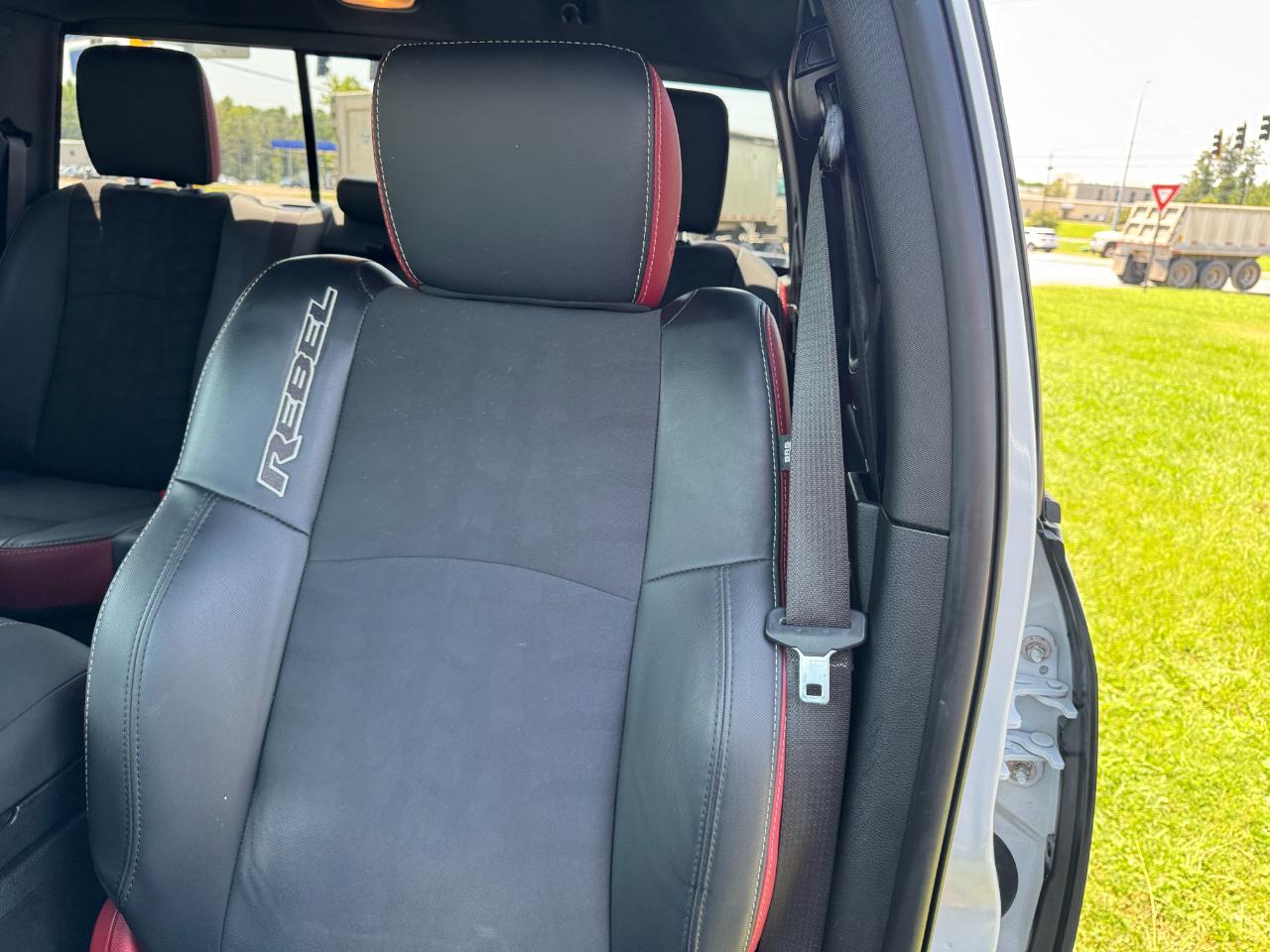 RAM 1500 Rebel Crew Cab SWB 4WD 2017