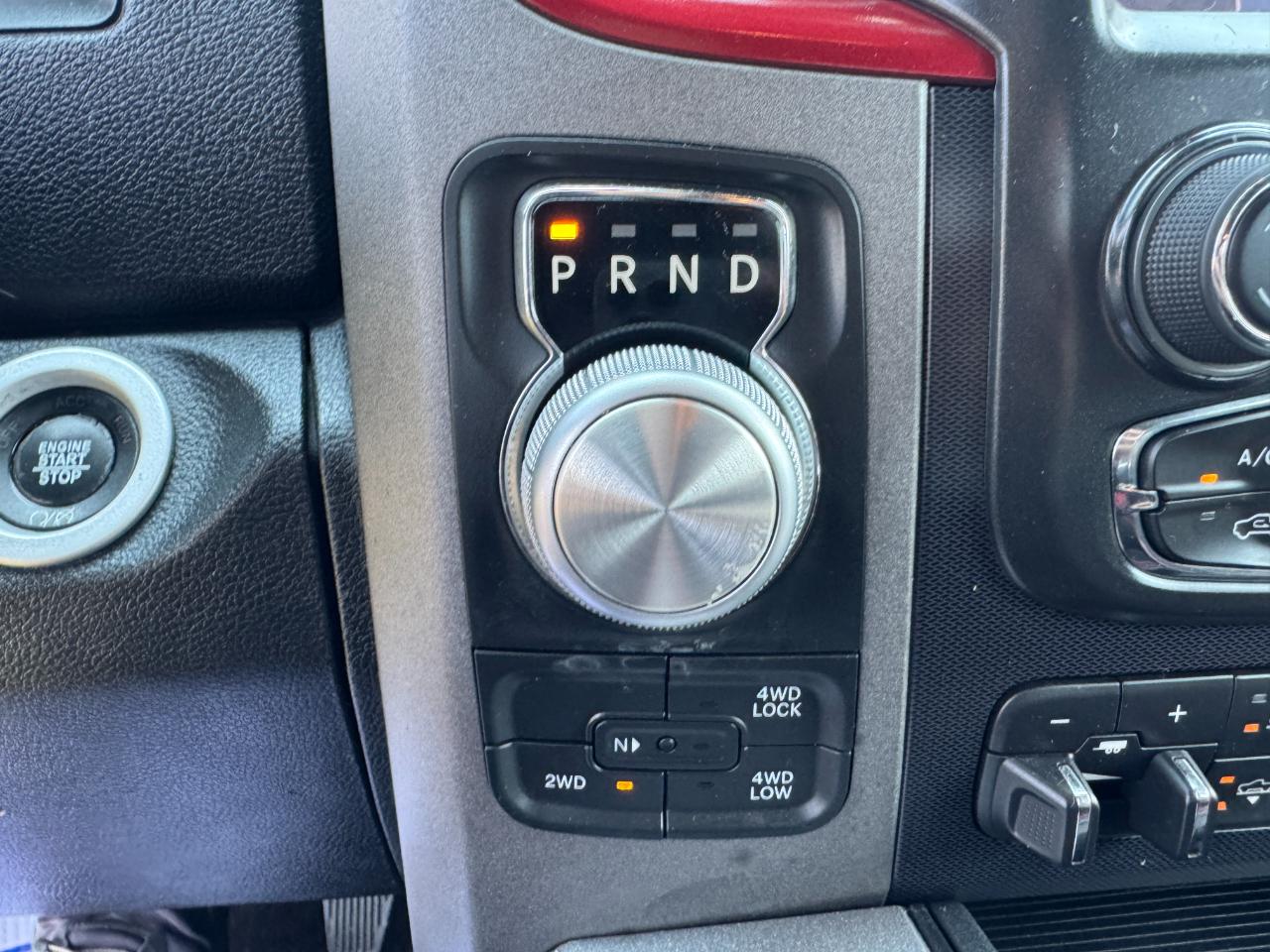 RAM 1500 Rebel Crew Cab SWB 4WD 2017