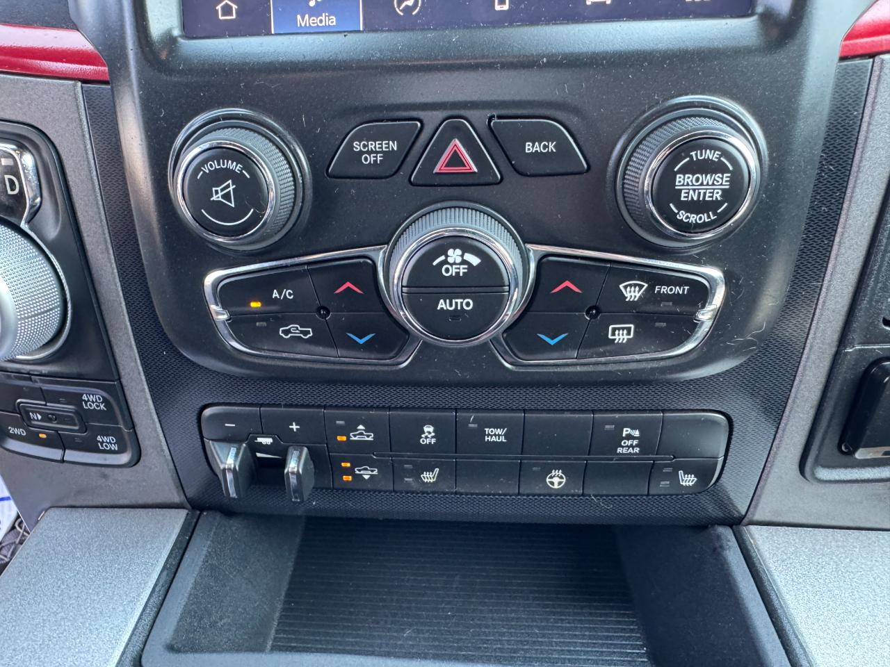 RAM 1500 Rebel Crew Cab SWB 4WD 2017
