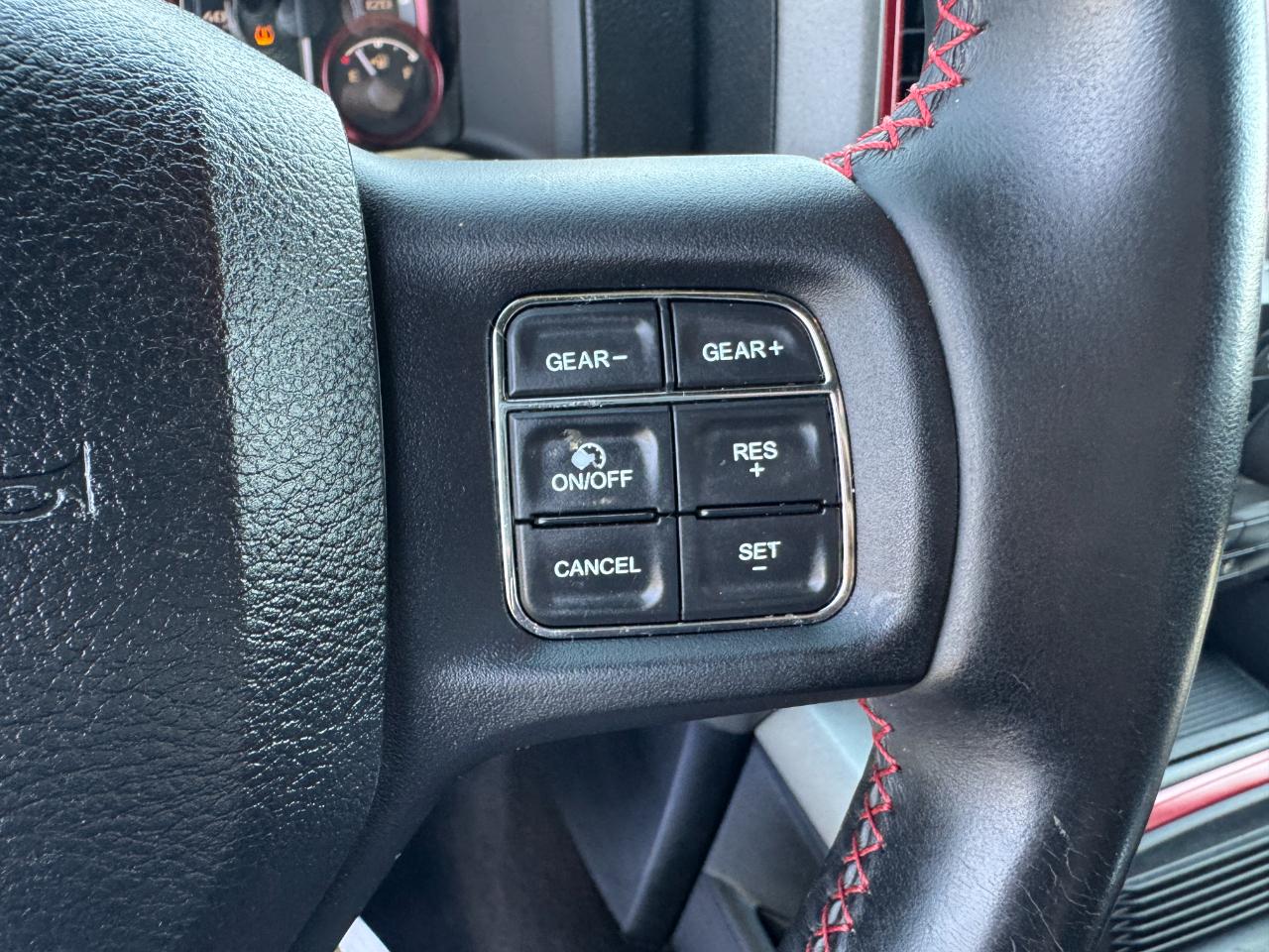 RAM 1500 Rebel Crew Cab SWB 4WD 2017