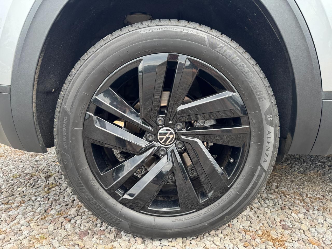 Volkswagen Atlas Cross Sport V6 SE w/Technology 2023