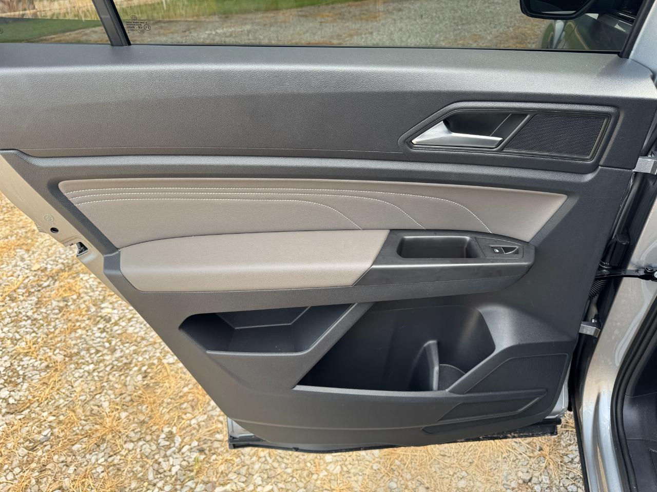 Volkswagen Atlas Cross Sport V6 SE w/Technology 2023