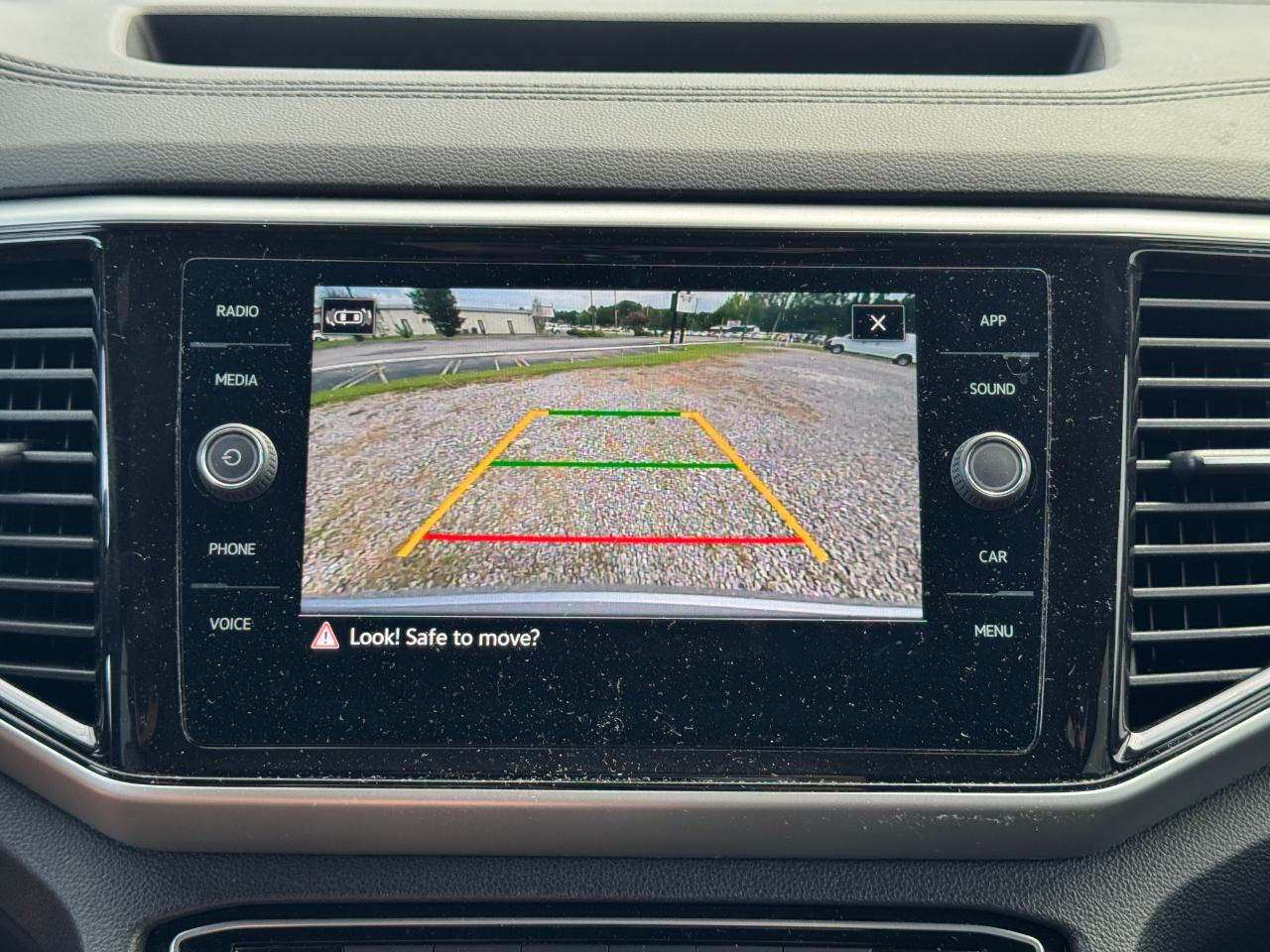 Volkswagen Atlas Cross Sport V6 SE w/Technology 2023