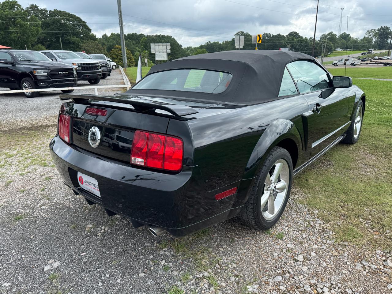 Ford Mustang GT Deluxe Convertible 2007