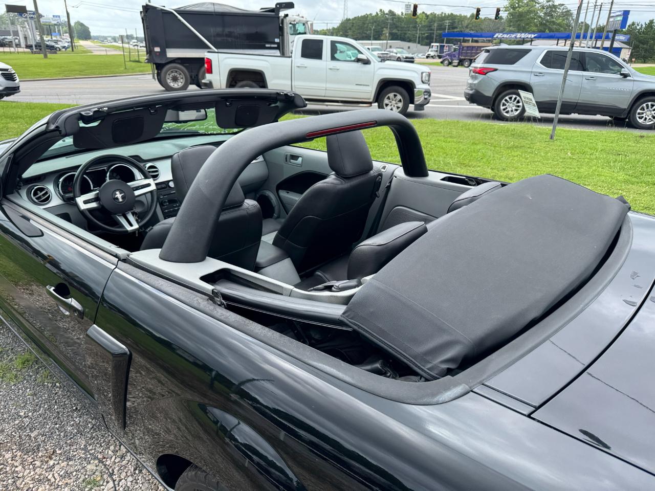 Ford Mustang GT Deluxe Convertible 2007