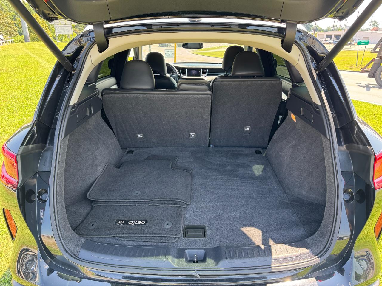 Infiniti QX50 LUXE 2021