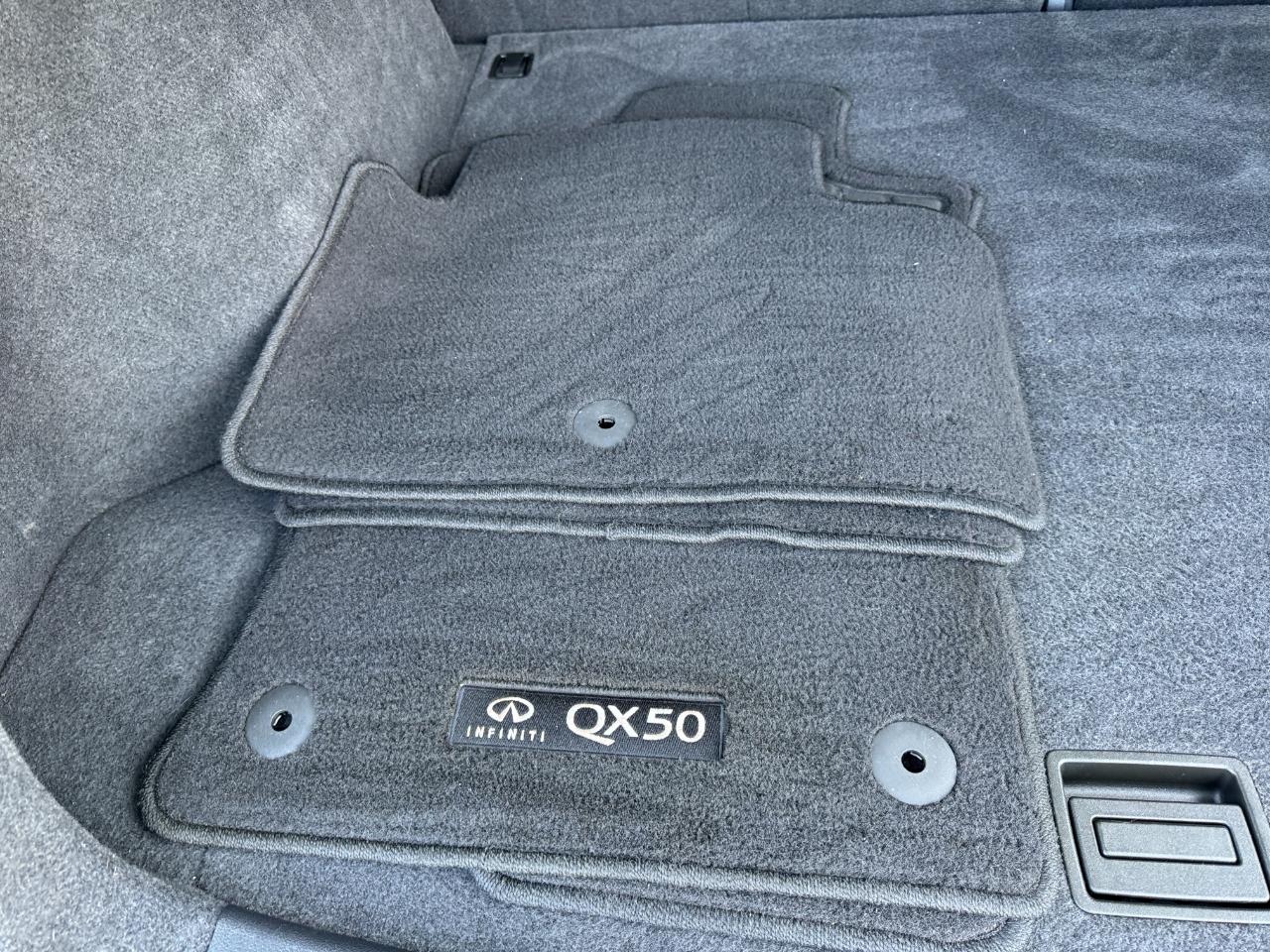Infiniti QX50 LUXE 2021