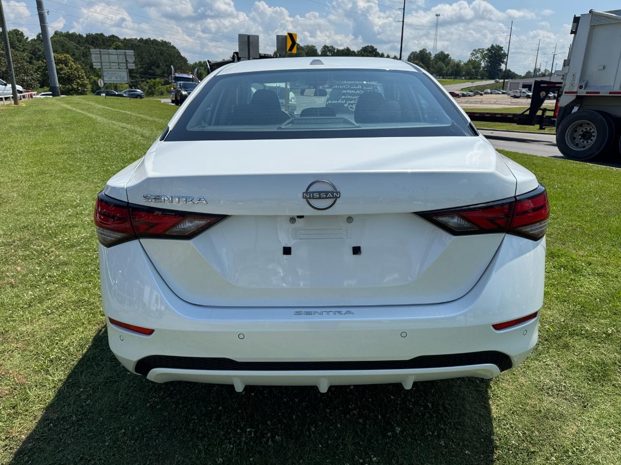 Nissan Sentra SV 2025