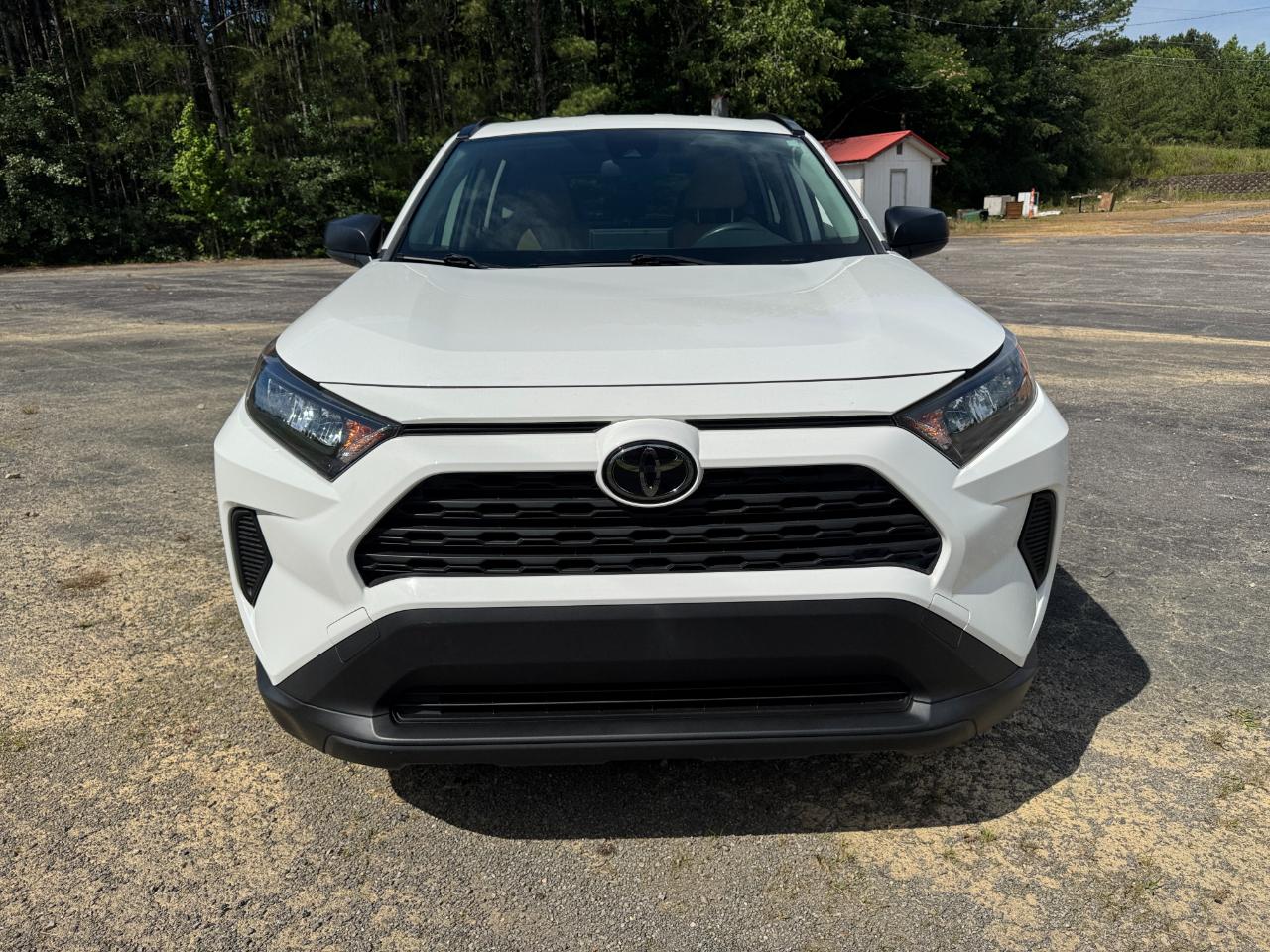 Toyota RAV4 LE 2020