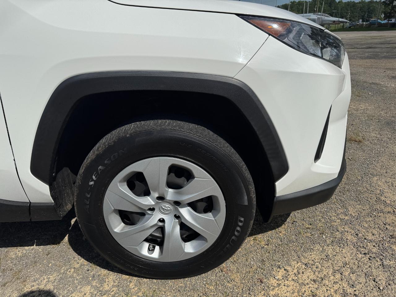 Toyota RAV4 LE 2020