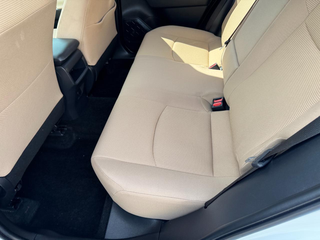 Toyota RAV4 LE 2020