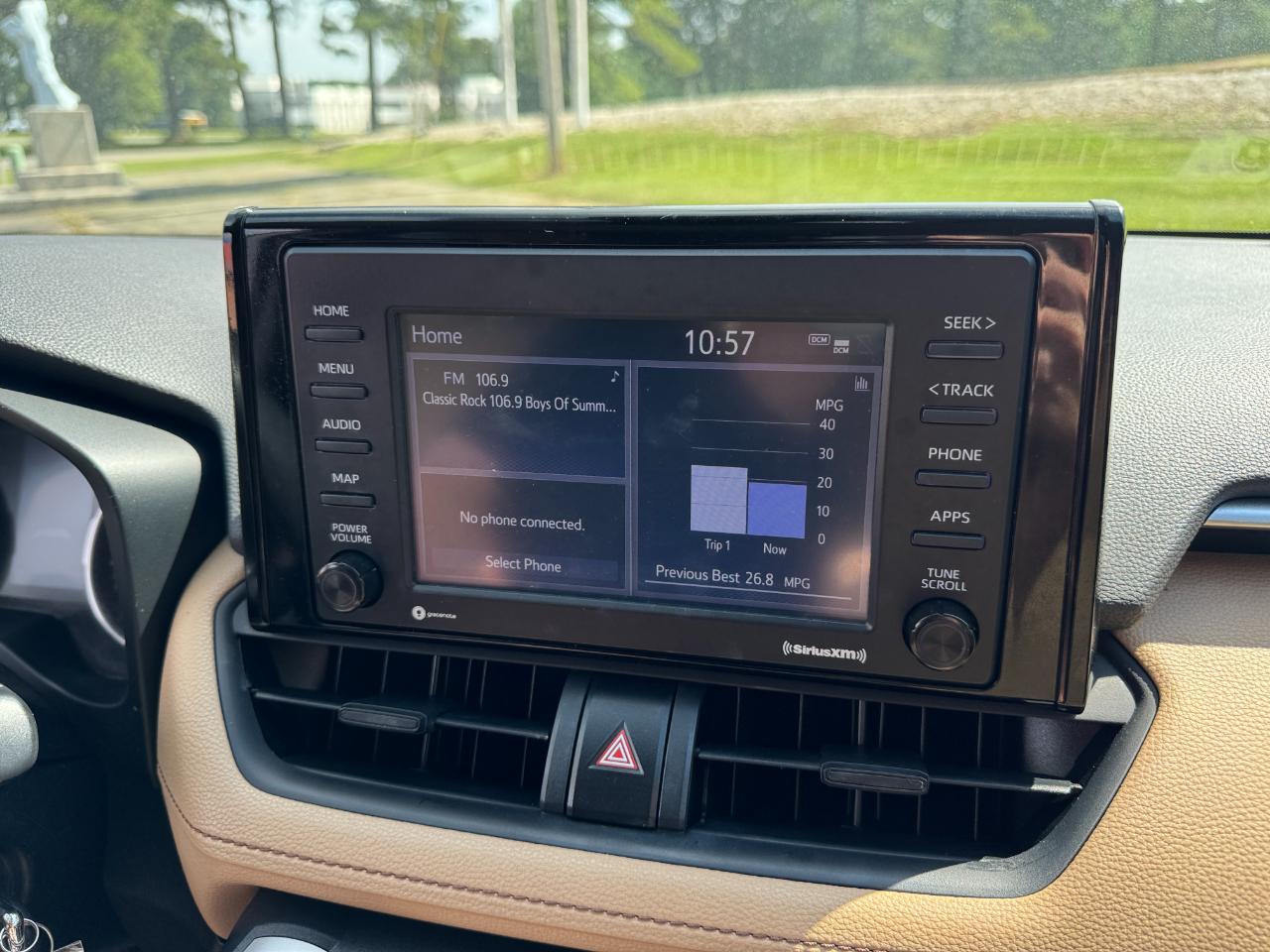 Toyota RAV4 LE 2020