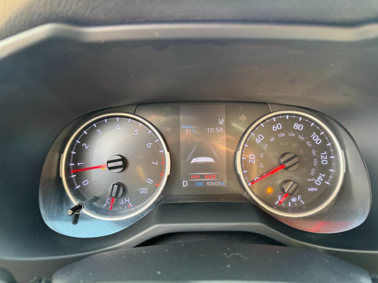 Toyota RAV4 LE 2020