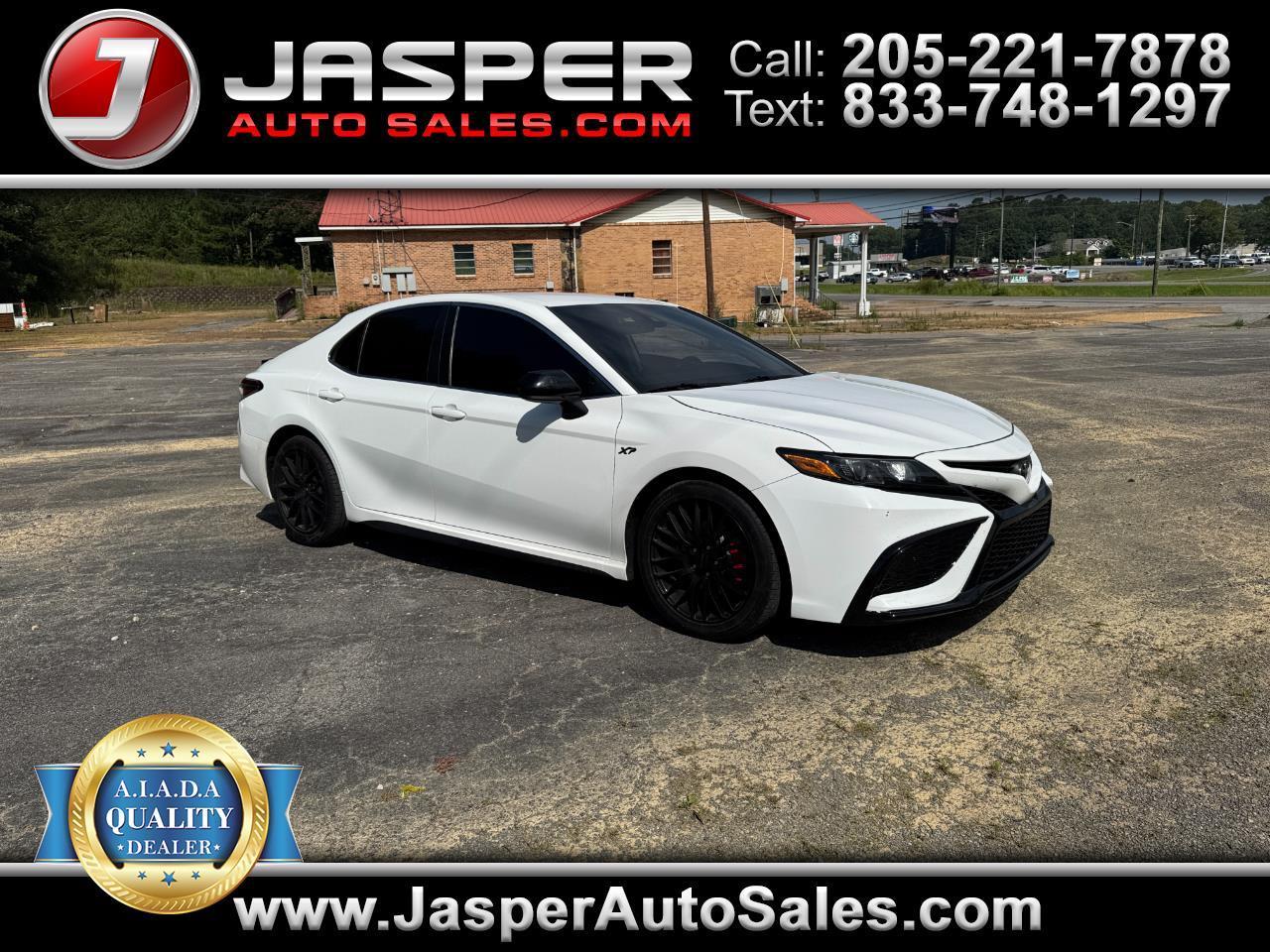Toyota Camry  2021