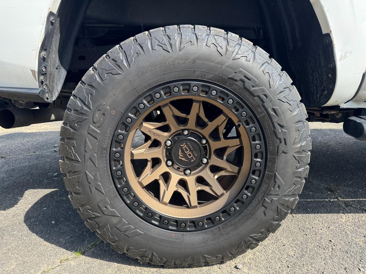 Toyota Tacoma  2017