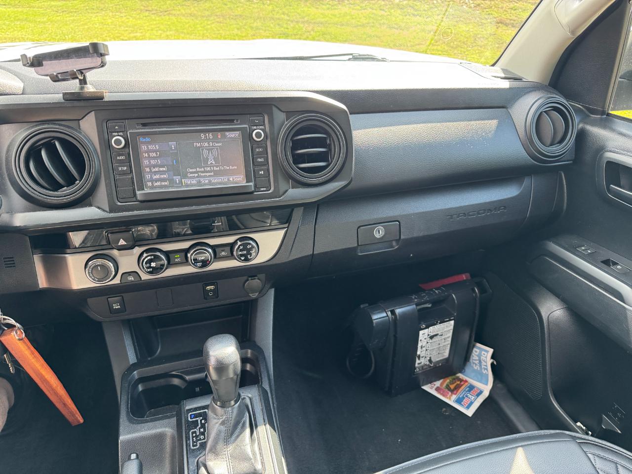 Toyota Tacoma  2017