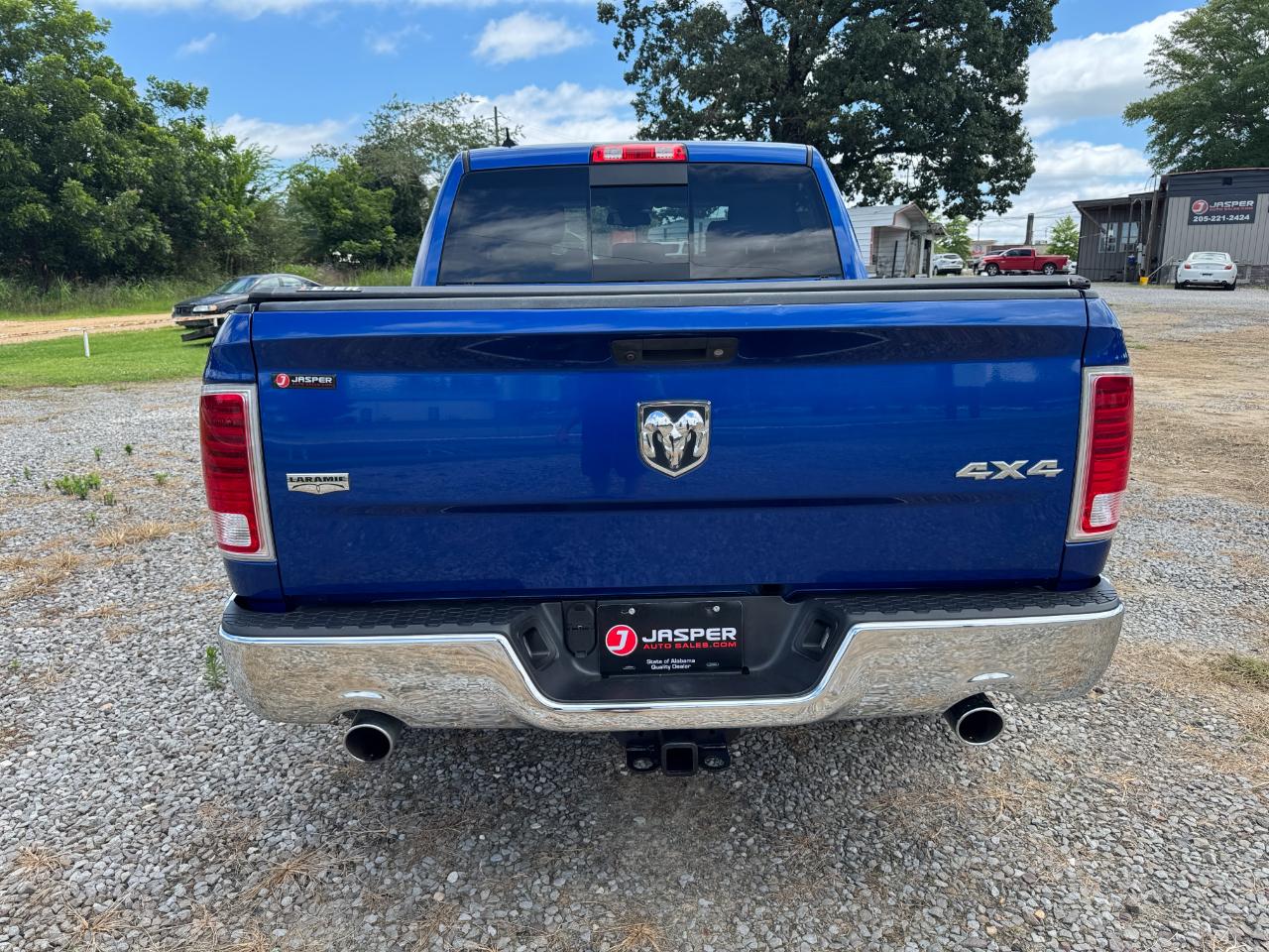 RAM 1500 Laramie Crew Cab SWB 4WD 2016