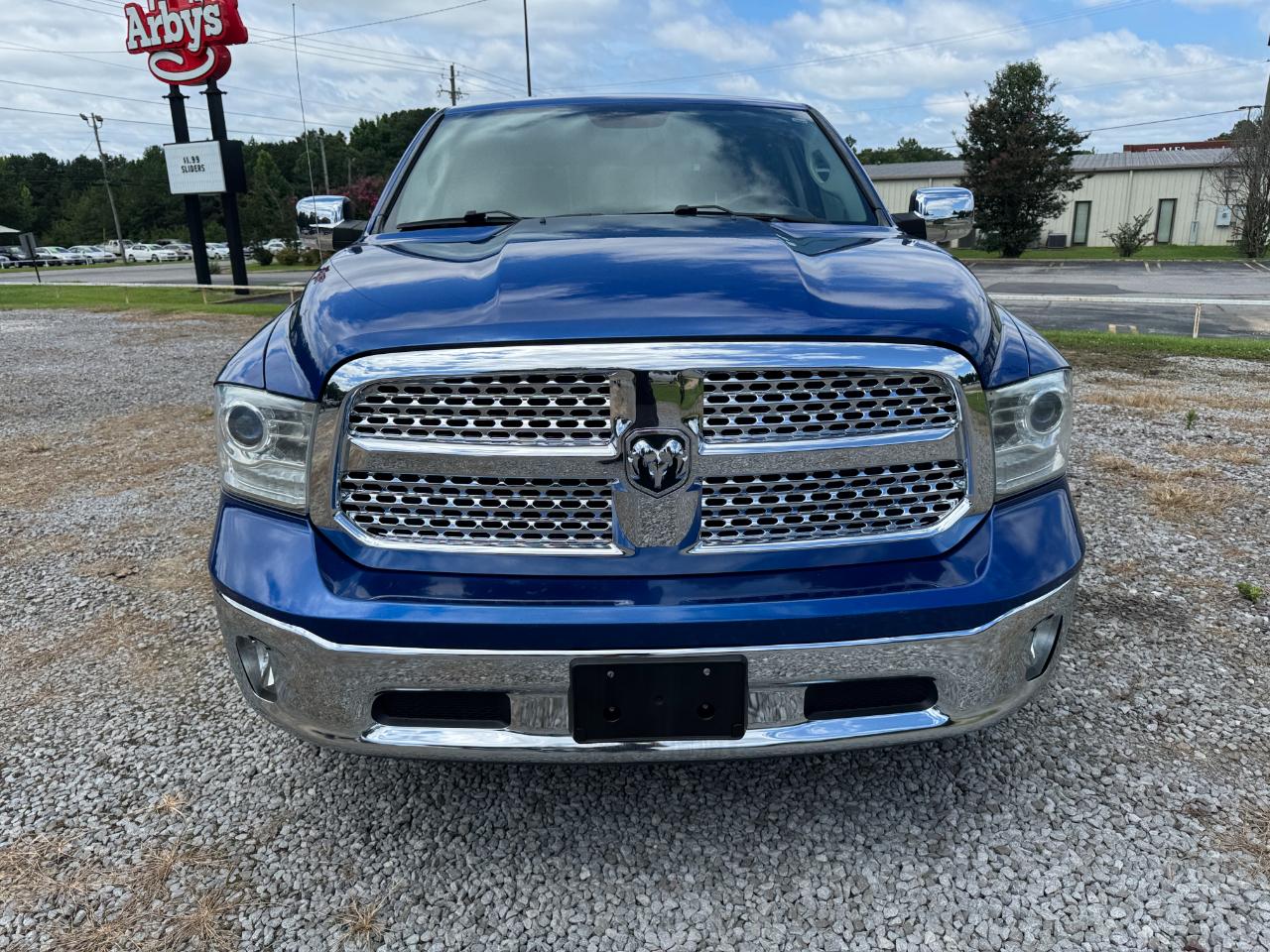 RAM 1500 Laramie Crew Cab SWB 4WD 2016