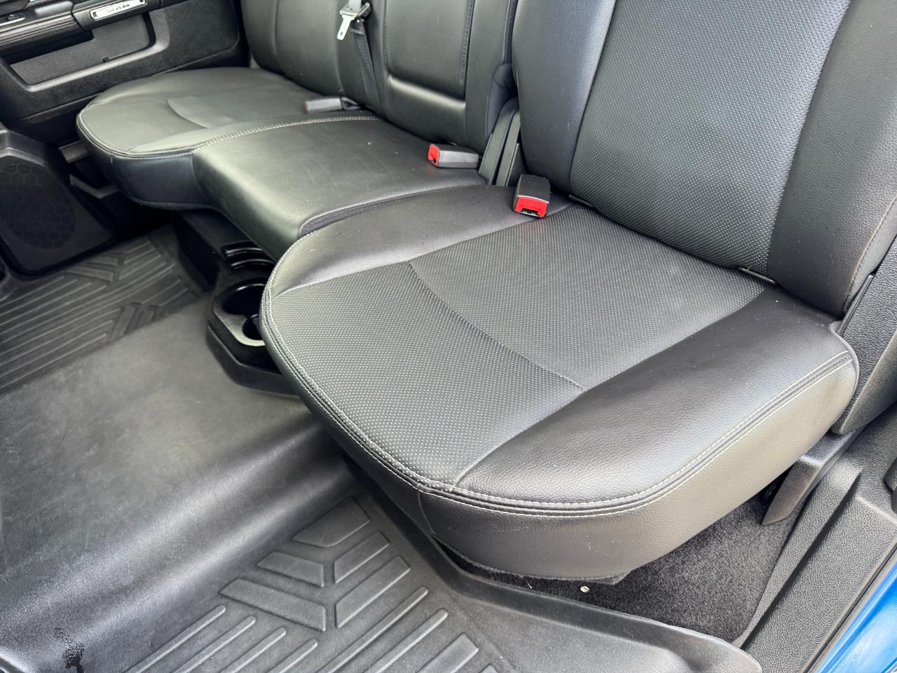 RAM 1500 Laramie Crew Cab SWB 4WD 2016