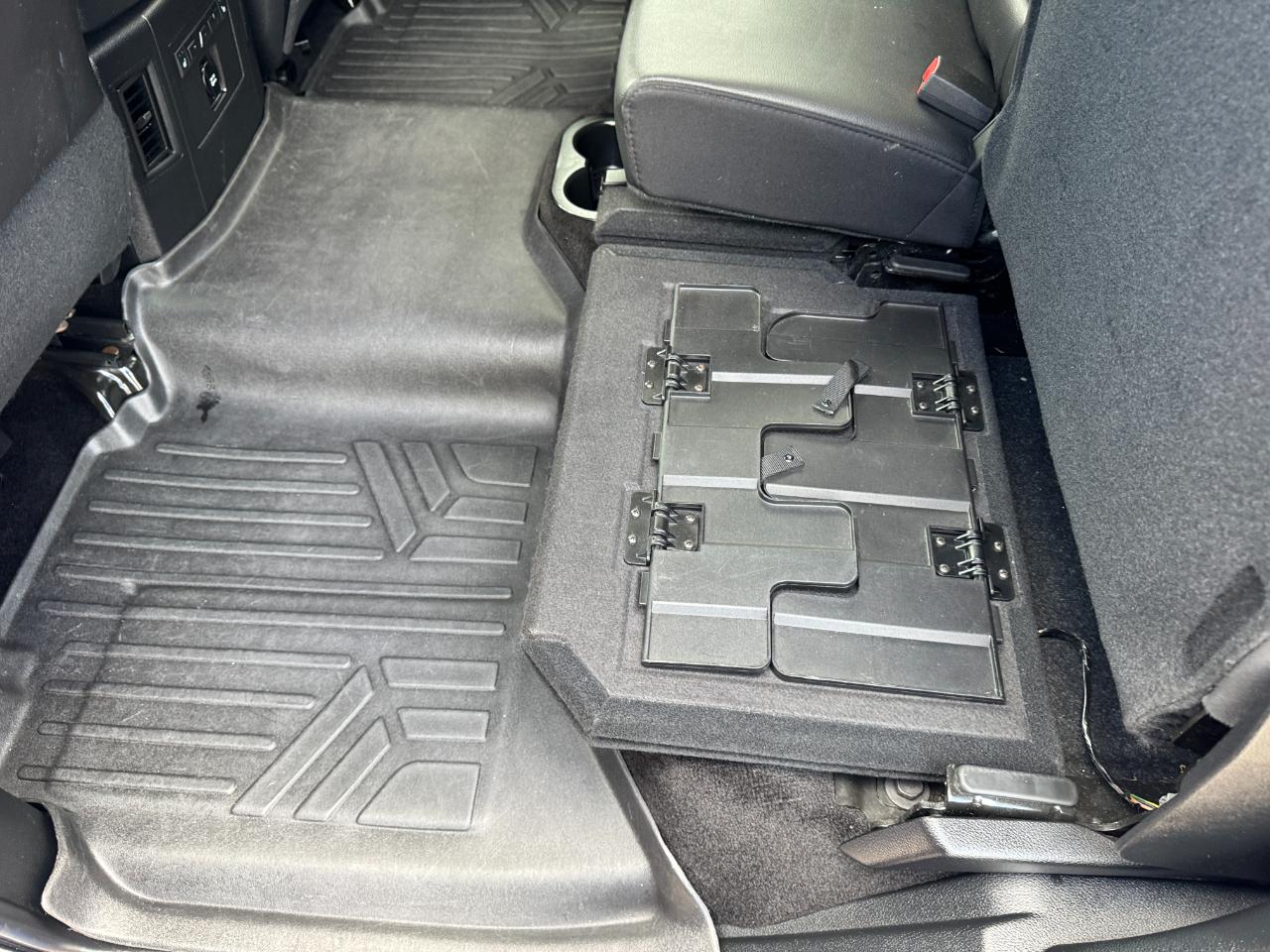 RAM 1500 Laramie Crew Cab SWB 4WD 2016