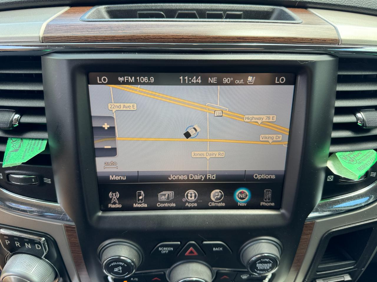 RAM 1500 Laramie Crew Cab SWB 4WD 2016