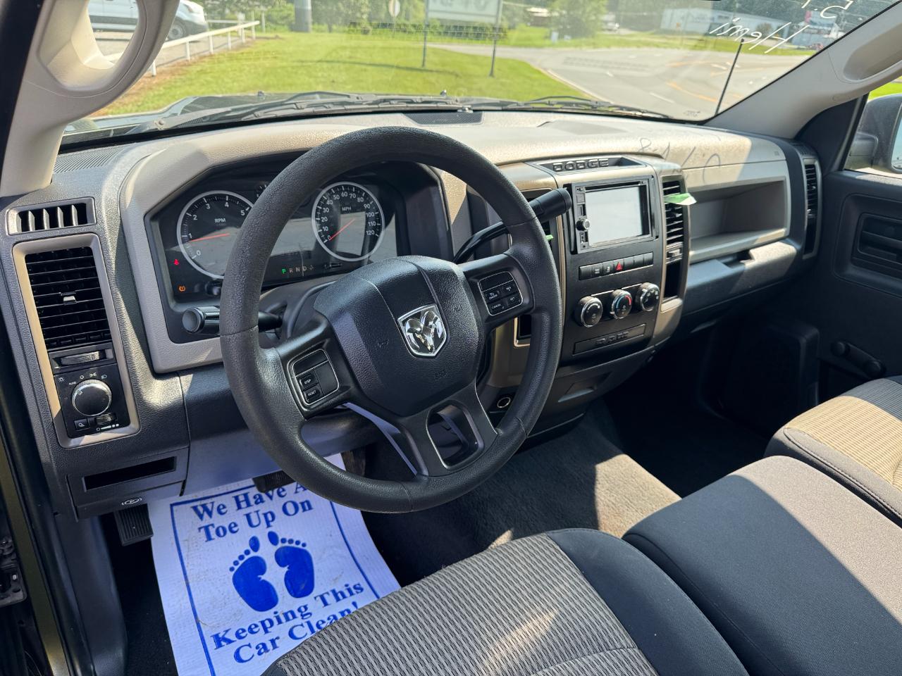 RAM 1500 ST SWB 2WD 2012