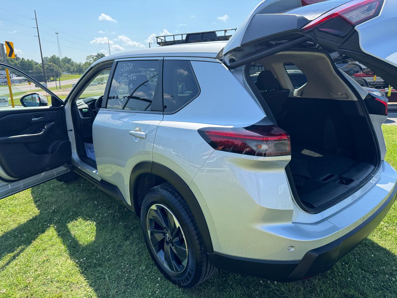 Nissan Rogue SV AWD 2024
