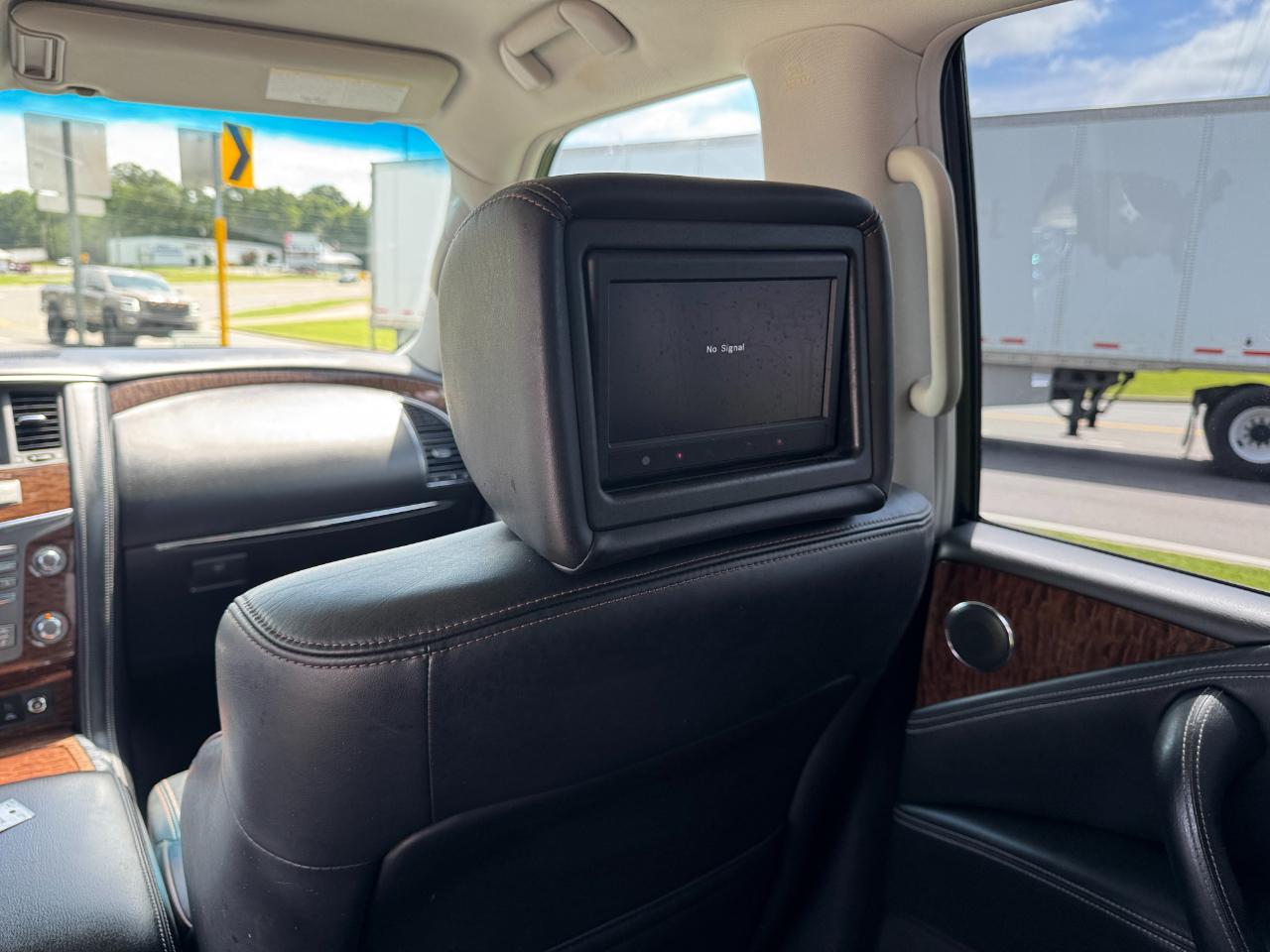 Nissan Armada Platinum 2WD 2017