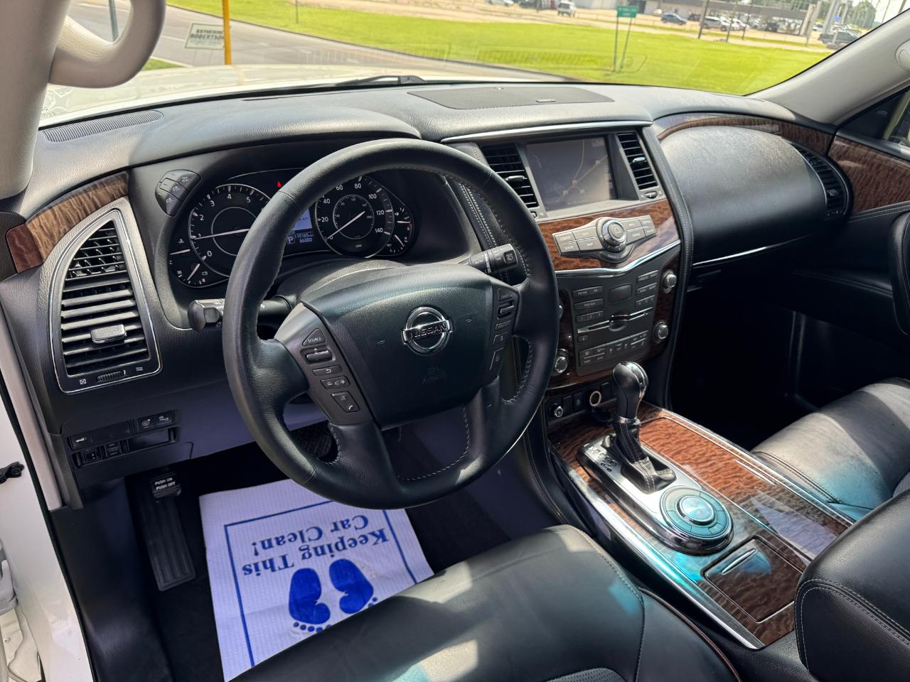 Nissan Armada Platinum 2WD 2017