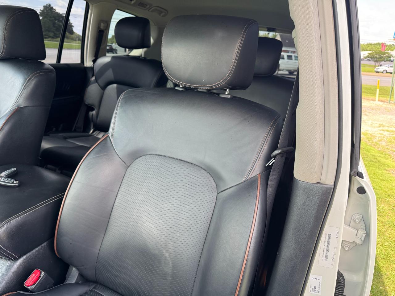 Nissan Armada Platinum 2WD 2017