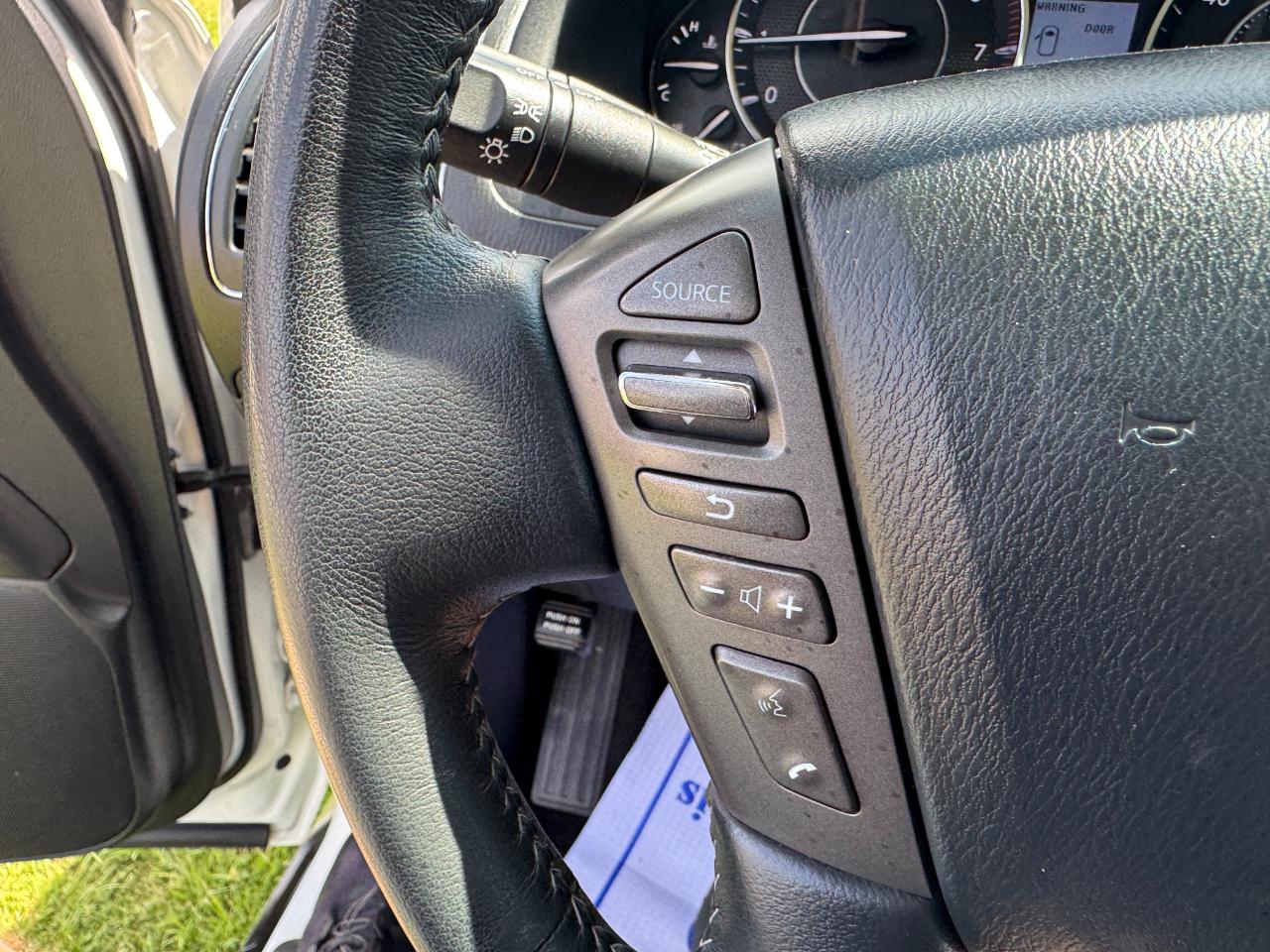 Nissan Armada Platinum 2WD 2017