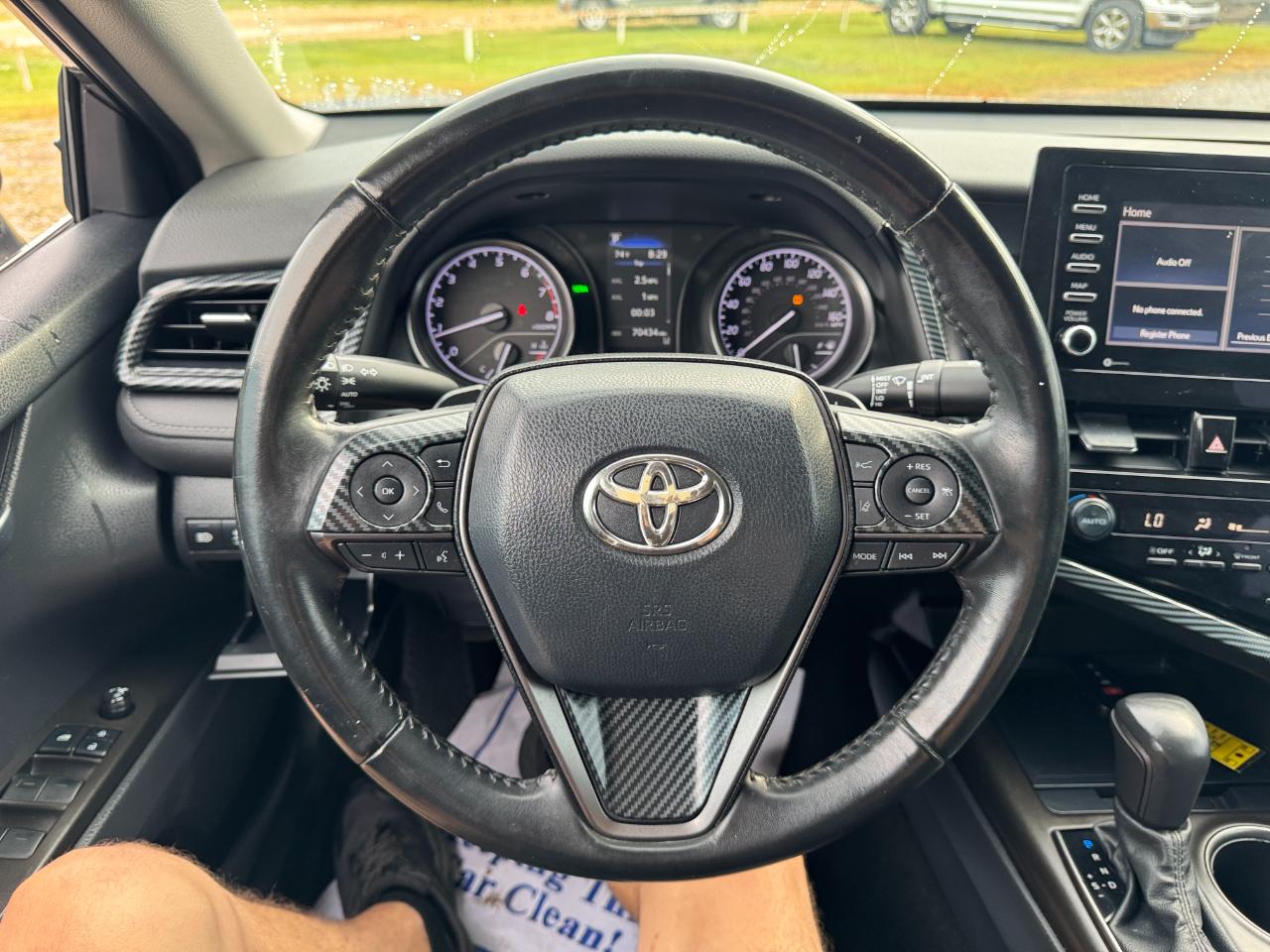 Toyota Camry SE 2021