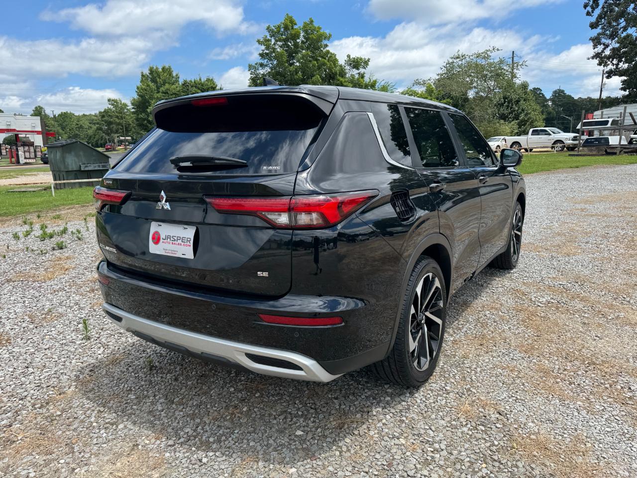 Mitsubishi Outlander SE 4WD 2022