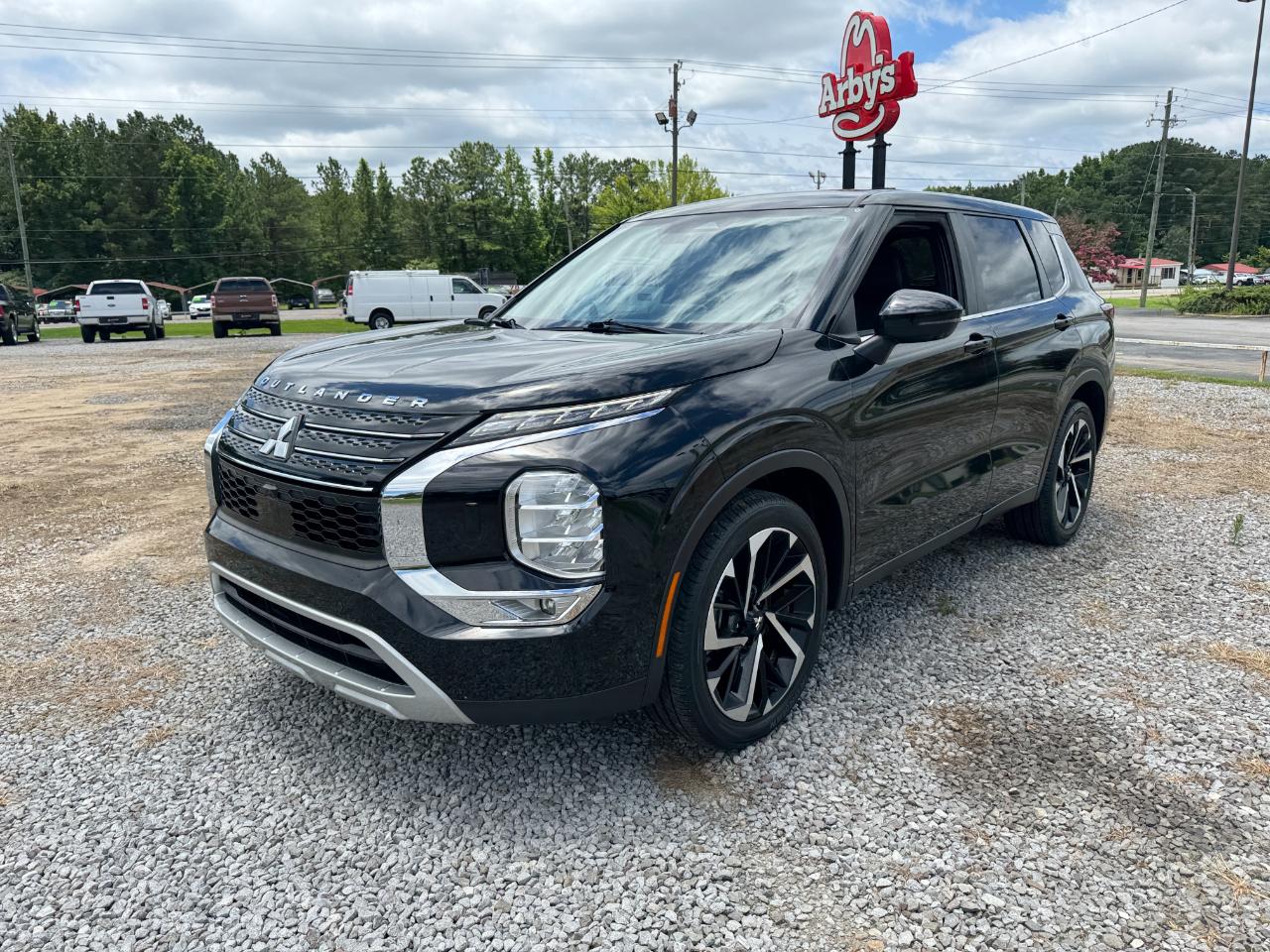 Mitsubishi Outlander SE 4WD 2022
