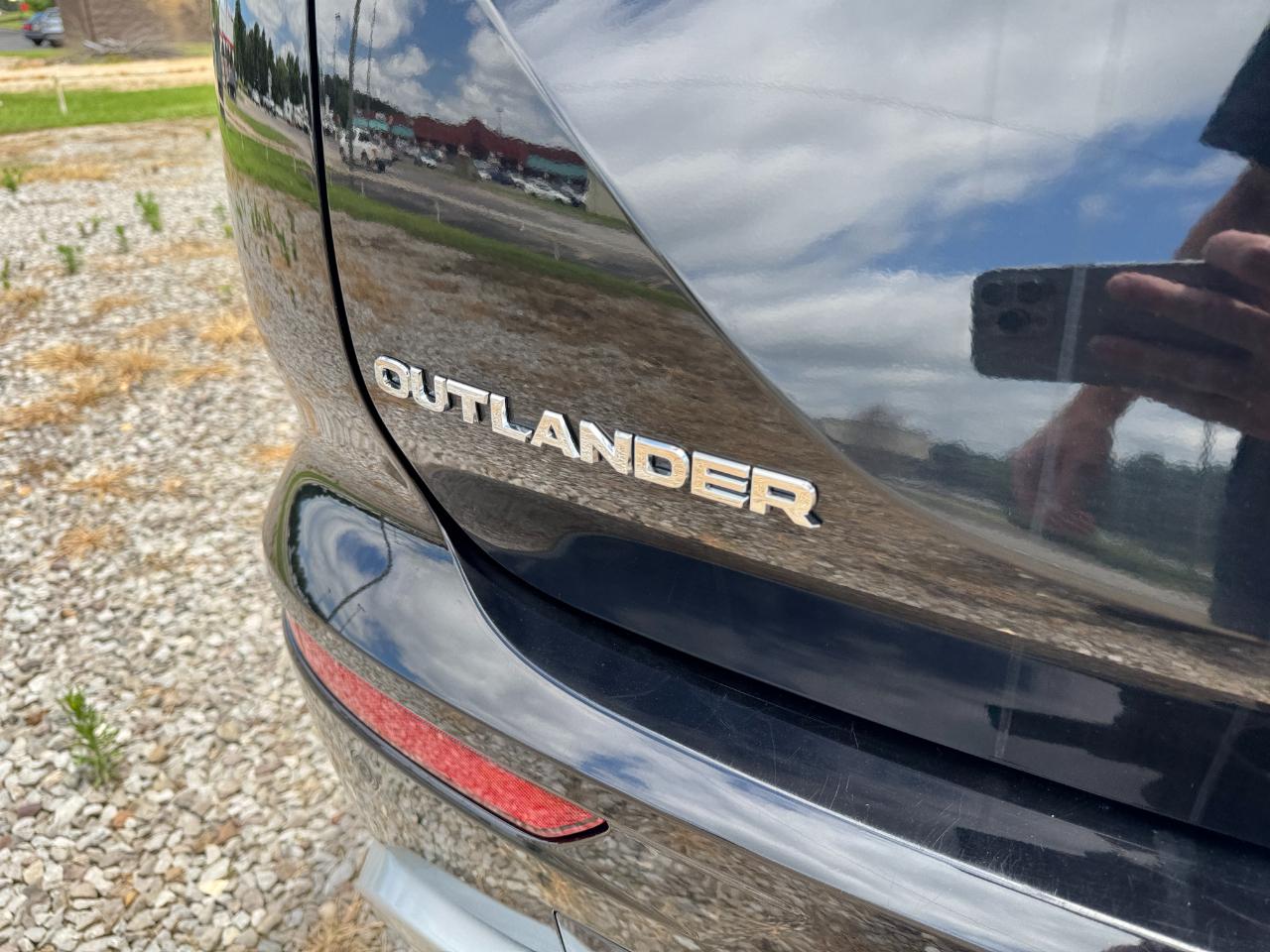 Mitsubishi Outlander SE 4WD 2022