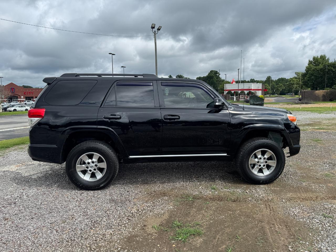 Toyota 4Runner SR5 2WD 2013