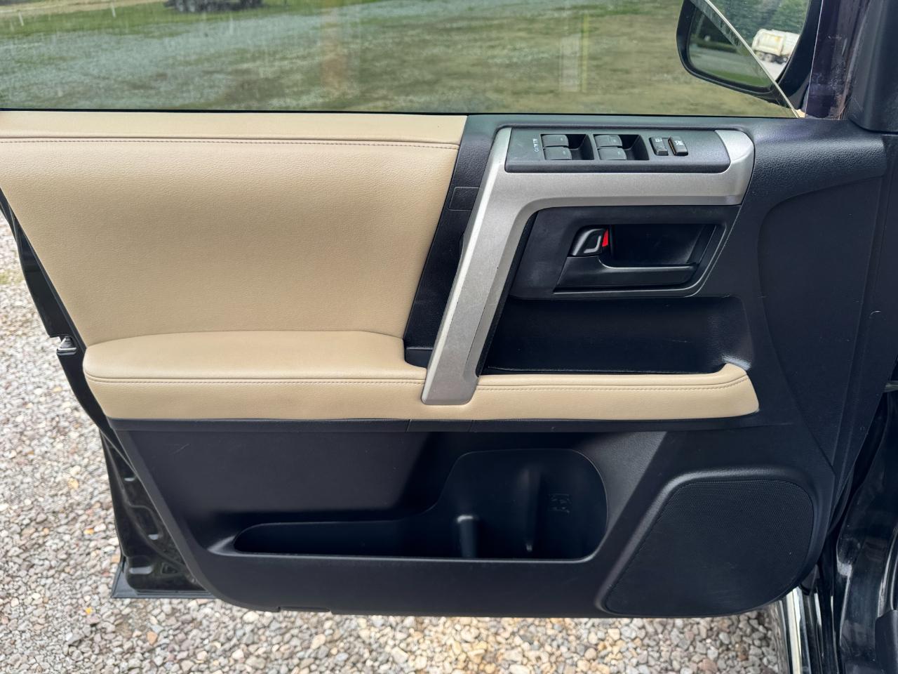 Toyota 4Runner SR5 2WD 2013