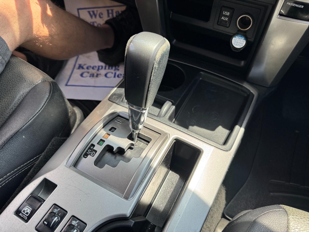 Toyota 4Runner SR5 Premium 2WD (Natl) 2016