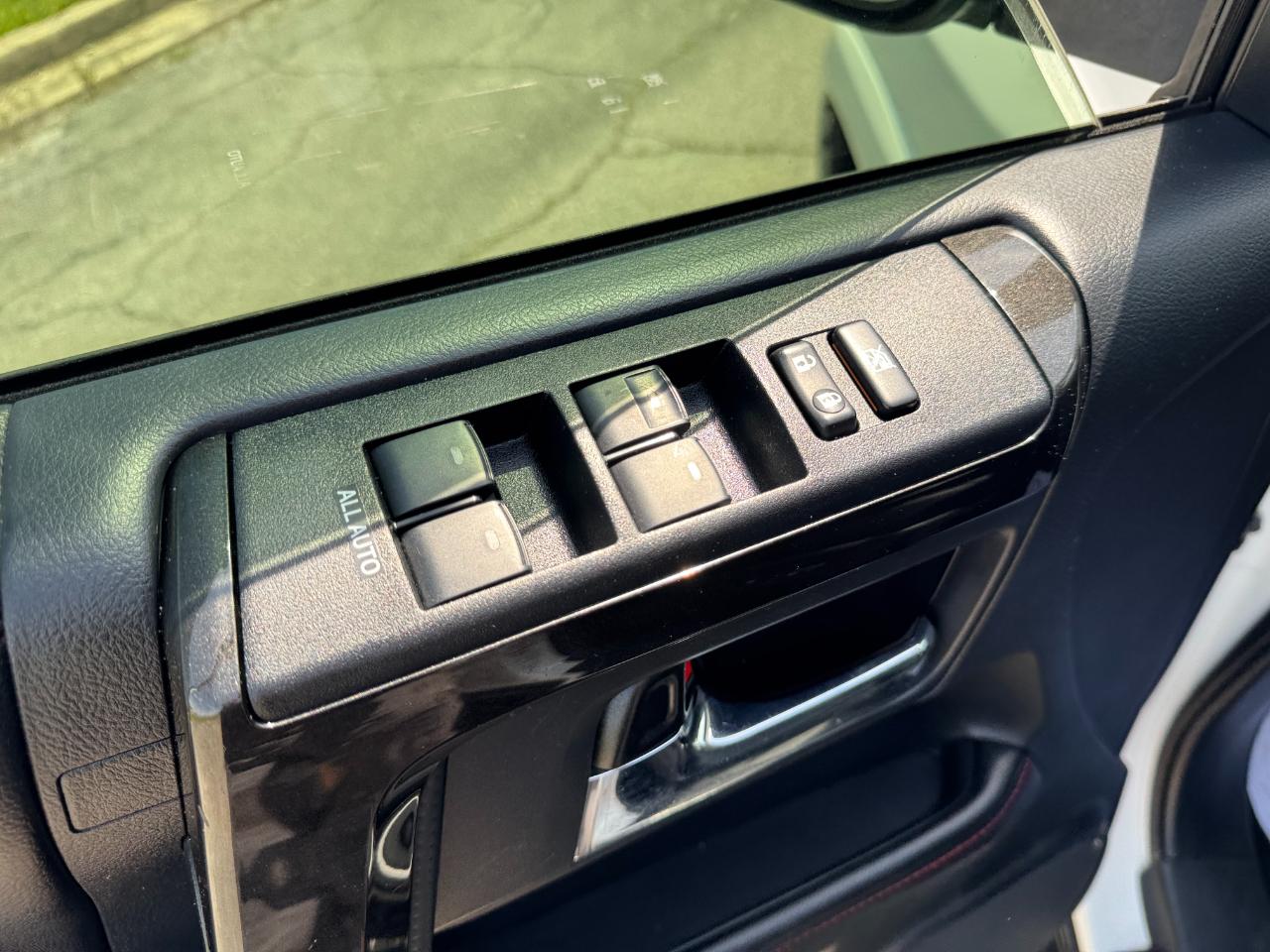 Toyota 4Runner Trail Edition Prem 4D SUV 4X4 V6 2014