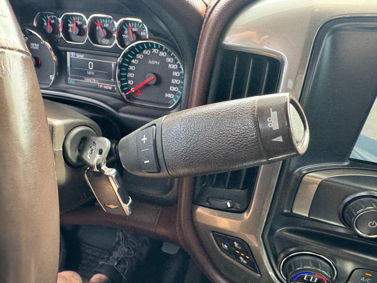 Chevrolet Silverado 2500HD High Country 4WD 2016