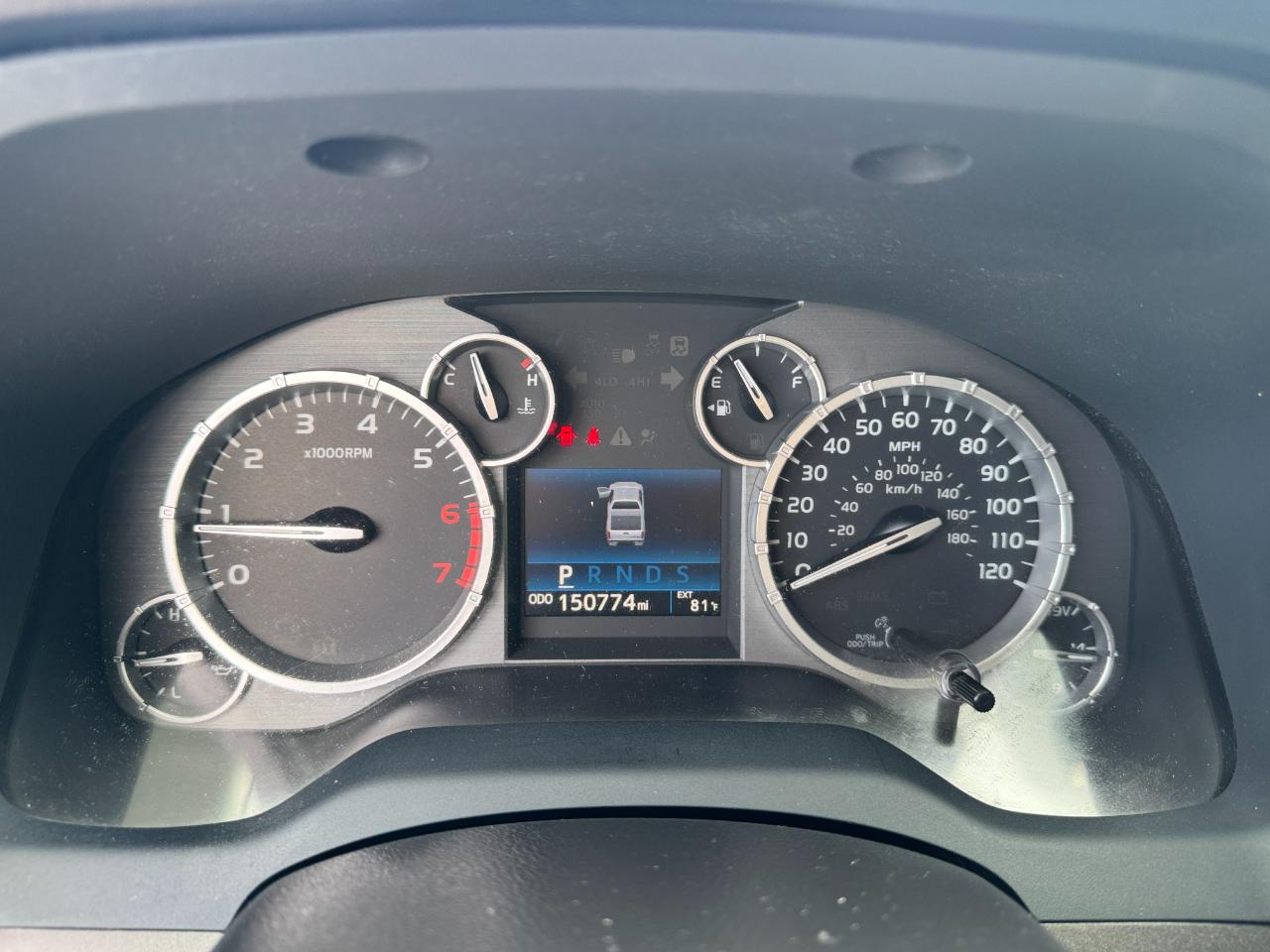 Toyota Tundra SR5 5.7L V8 FFV CrewMax 4WD 2017