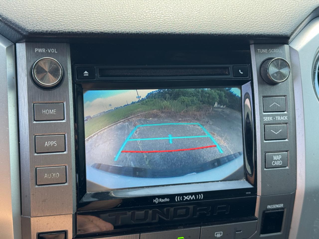Toyota Tundra SR5 5.7L V8 FFV CrewMax 4WD 2017
