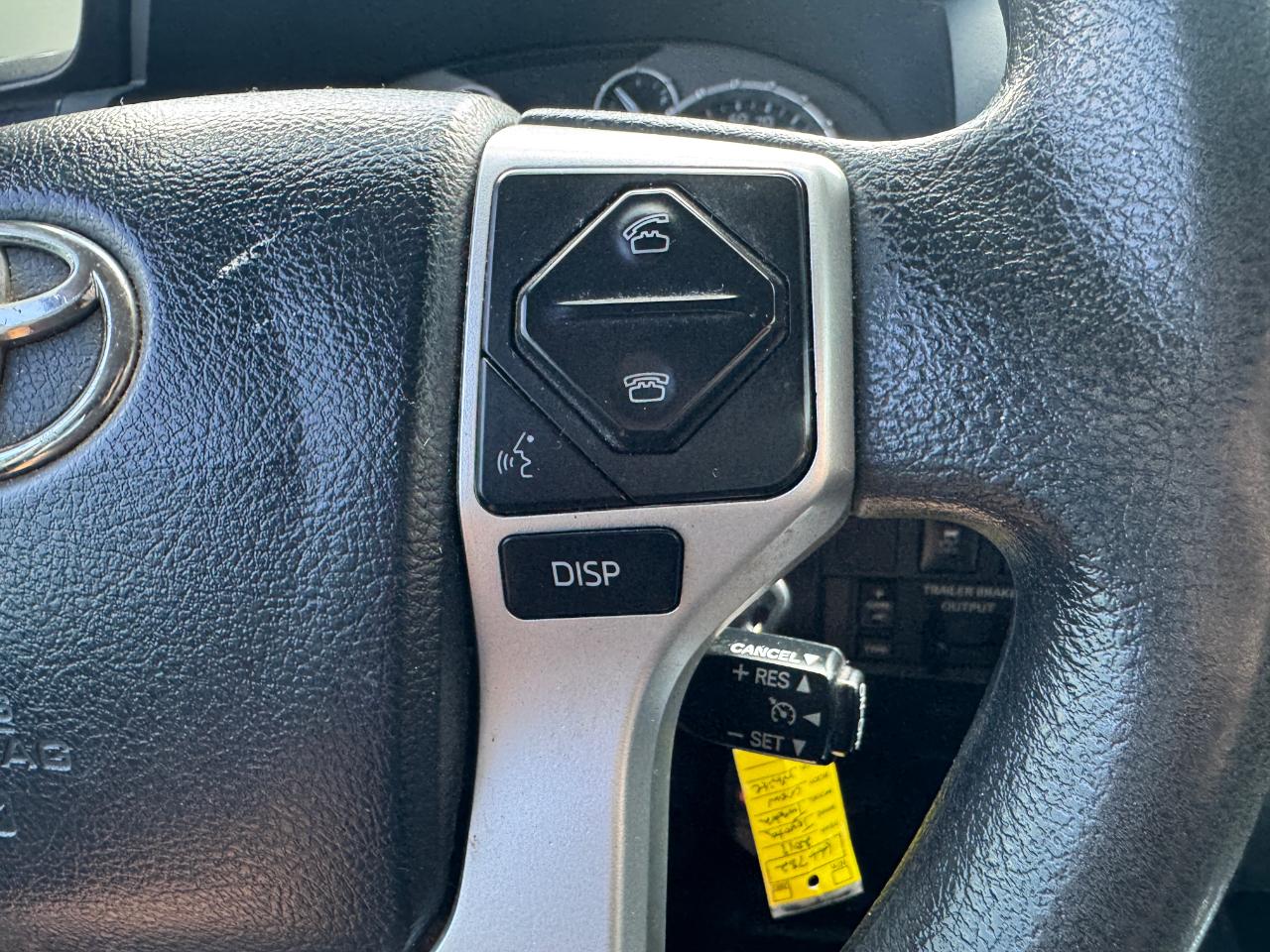 Toyota Tundra SR5 5.7L V8 FFV CrewMax 4WD 2017
