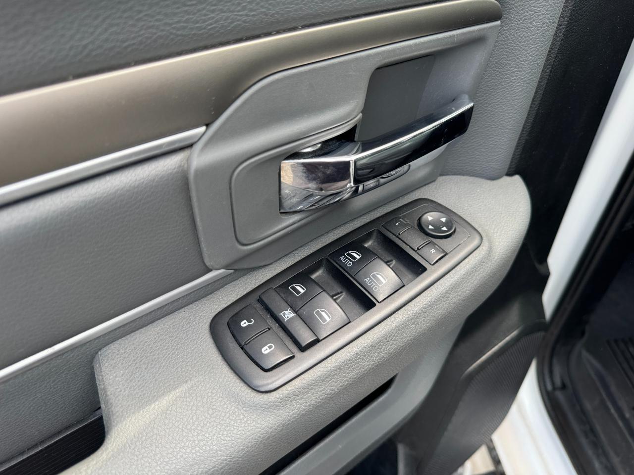RAM 2500 SLT Crew Cab SWB 4WD 2018