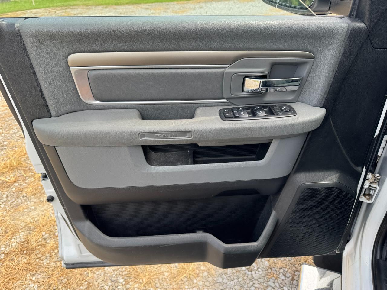 RAM 2500 SLT Crew Cab SWB 4WD 2018