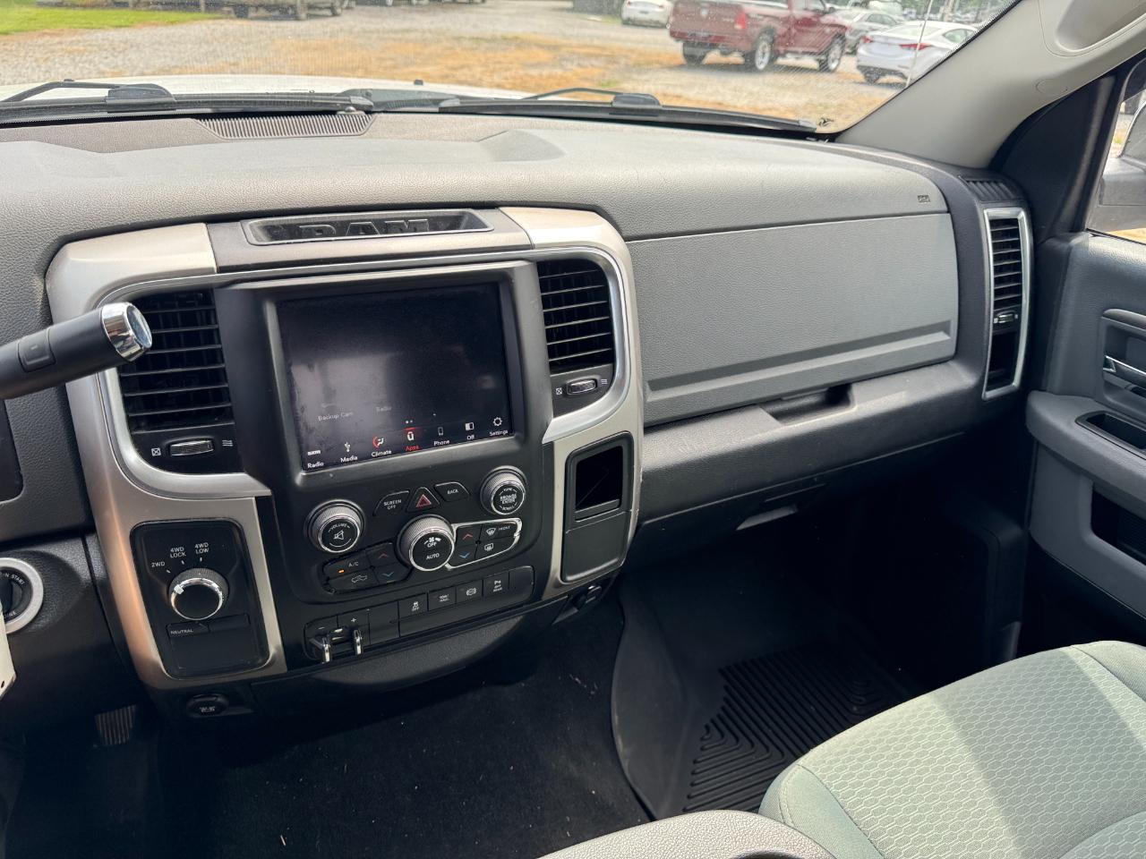 RAM 2500 SLT Crew Cab SWB 4WD 2018