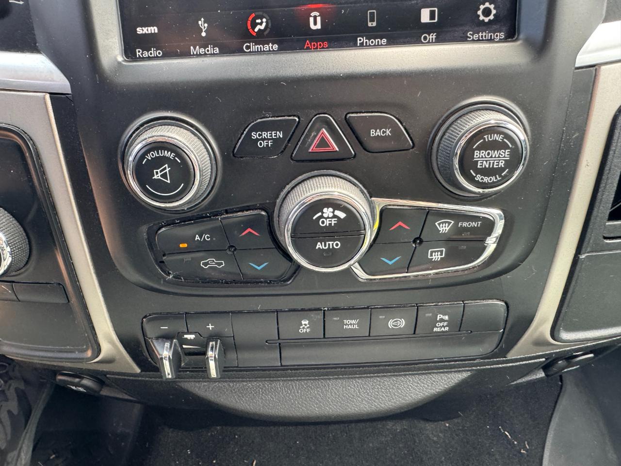 RAM 2500 SLT Crew Cab SWB 4WD 2018